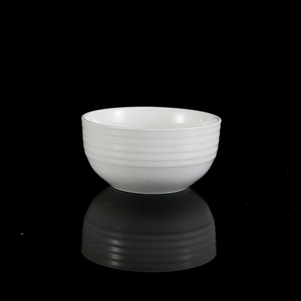 細（xì）紋白瓷碗